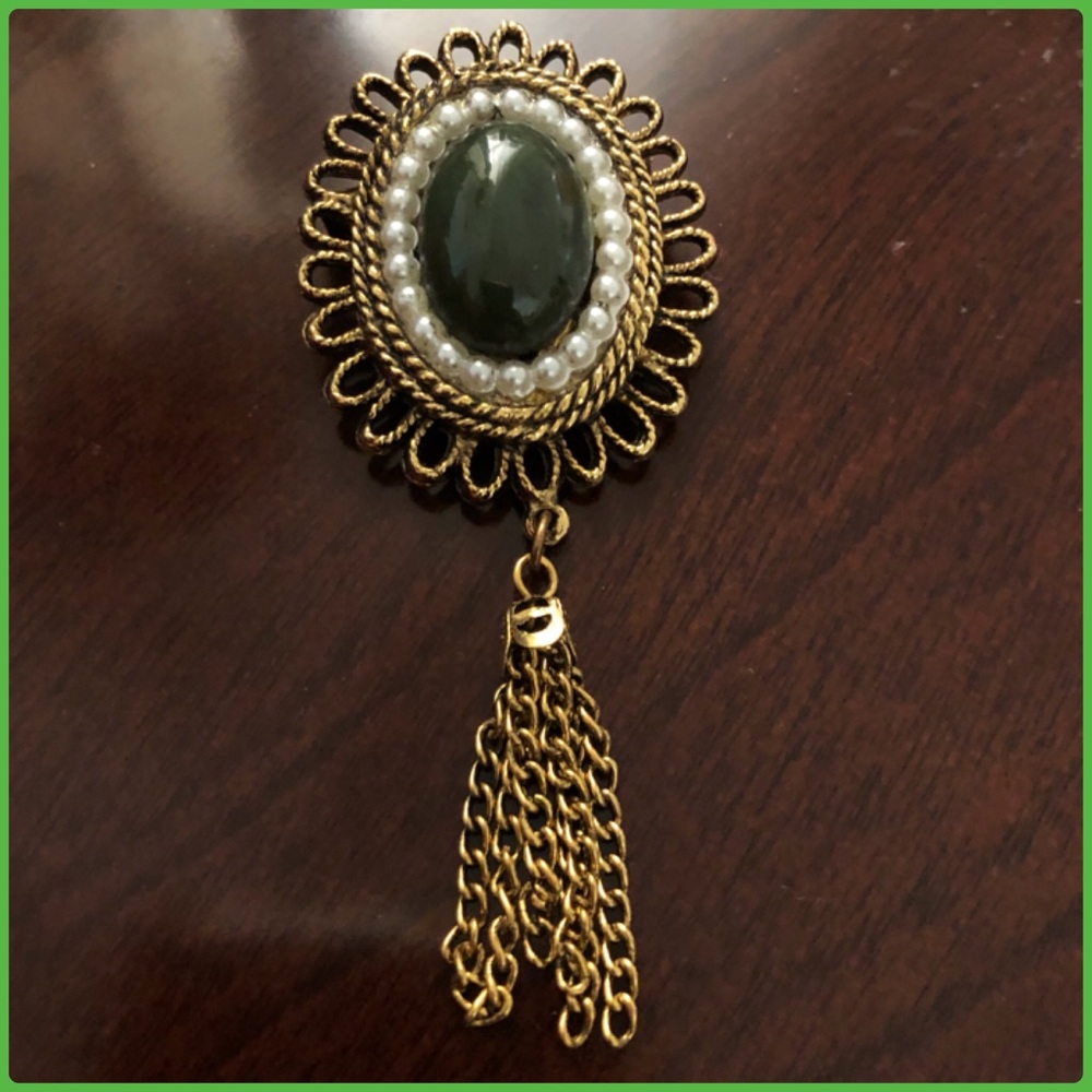 Gold and Green Brooch/Pendant with Pearl Accents